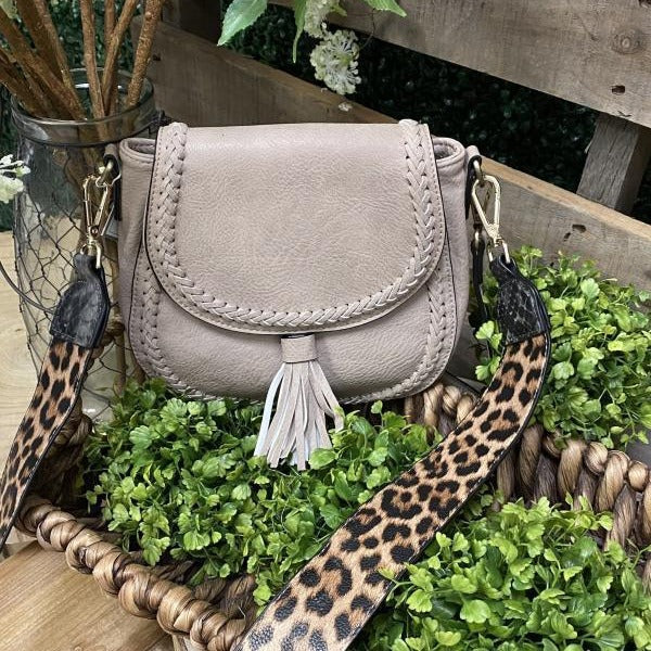 Boho geflochtene Sattel-Umhängetasche