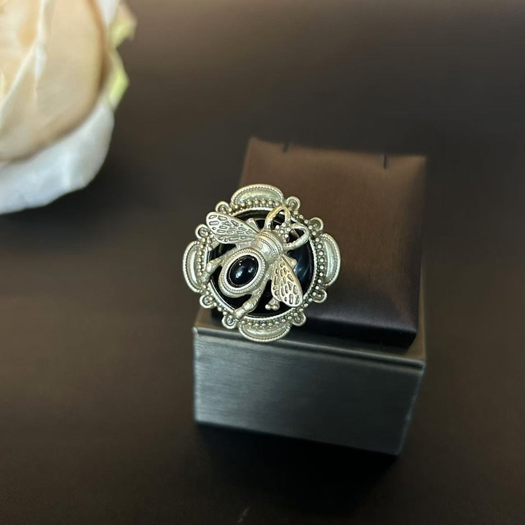 Antique Bee Art Glass Ring