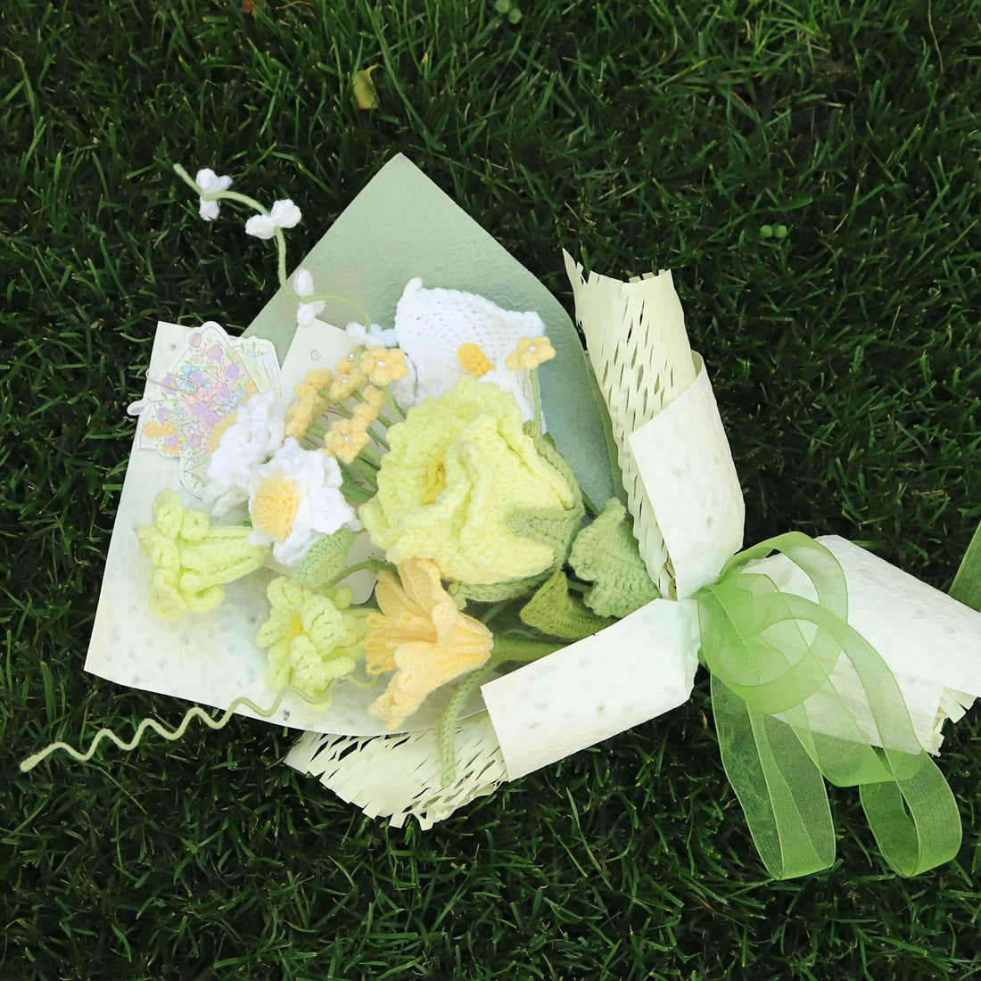Premium Handmade Rose Yarn Bouquet