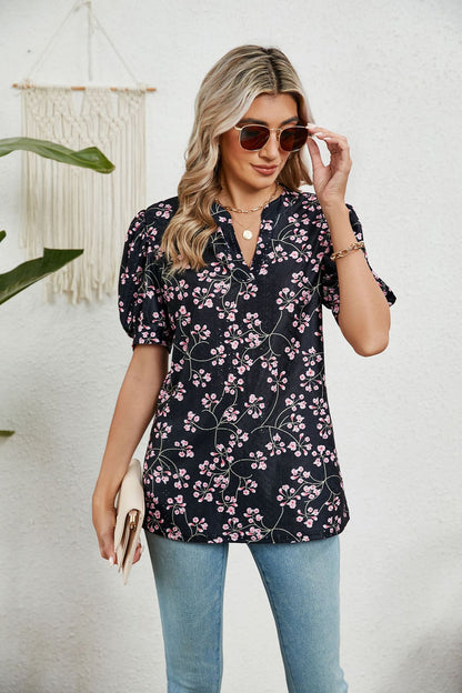 Loose Fit V-neck Printed T-shirt