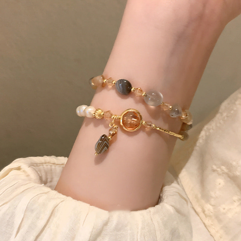 Elegantes Kristall- und Edelsteinarmband