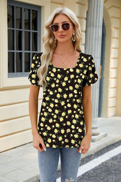 Fashionable Simple Square Neck Petal Print Loose T-shirt