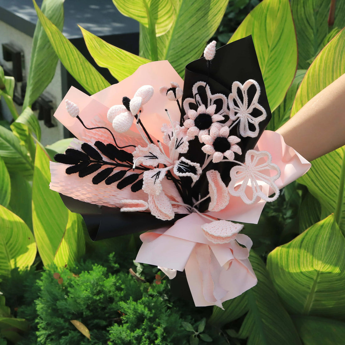 Handmade Knitted Mixed Handheld Bouquet