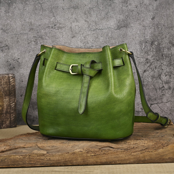 Bolso de hombro de color liso de piel de vaca hecho a mano