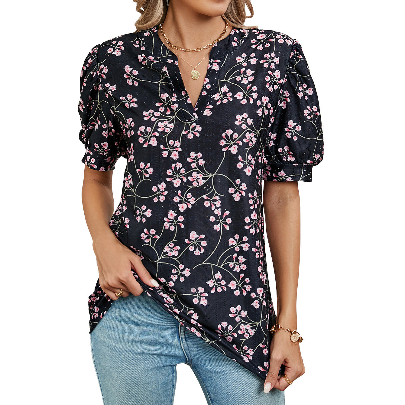 Loose Fit V-neck Printed T-shirt