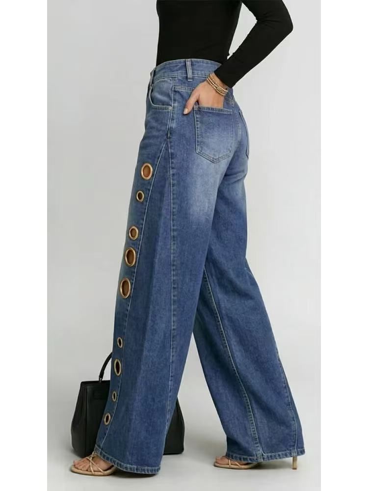 Jeans mit weitem Bein und Metallösen-Detail