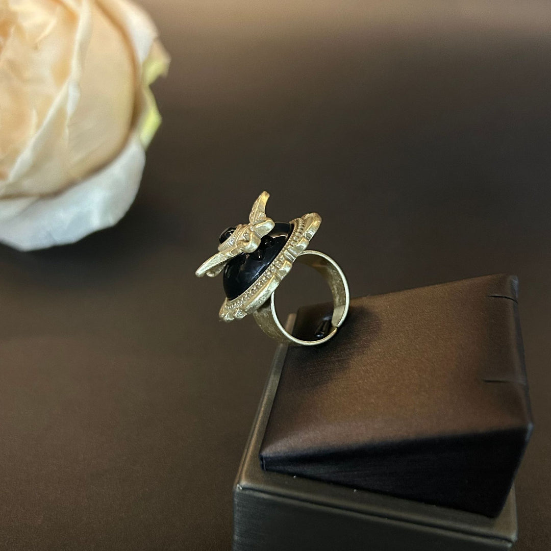 Antique Bee Art Glass Ring