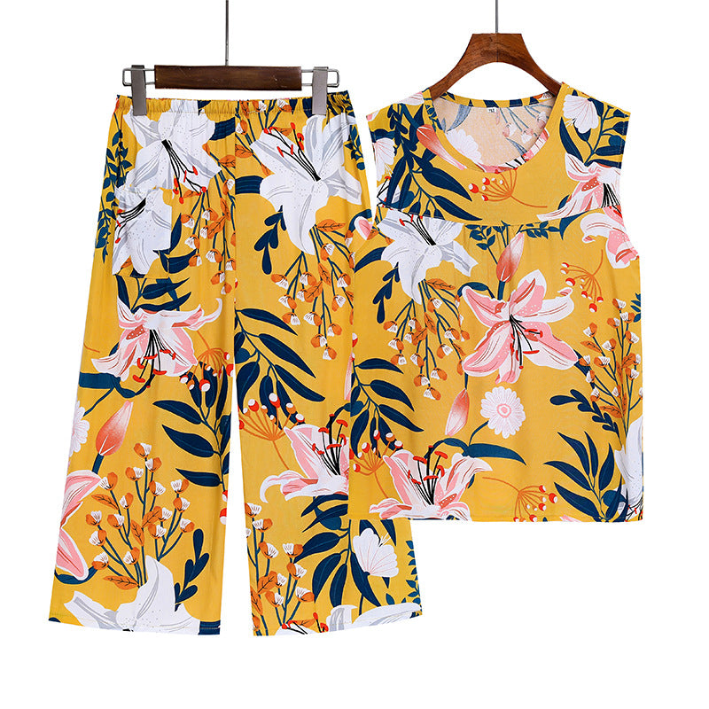 Summer Sleeveless Vest and Capri Pajama Set