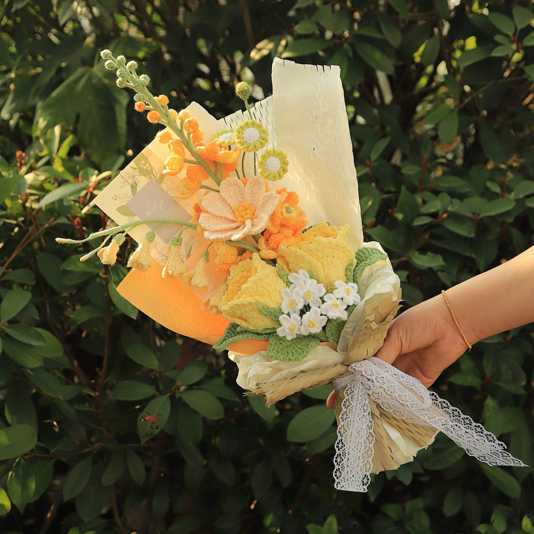 Premium Handmade Rose Yarn Bouquet