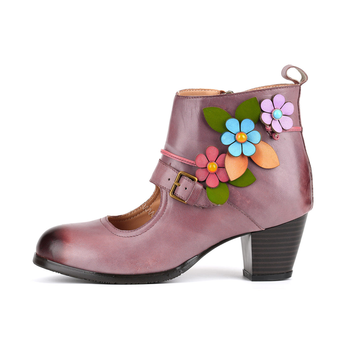 Floral Buckle Elegance incontra gli stivali alla caviglia