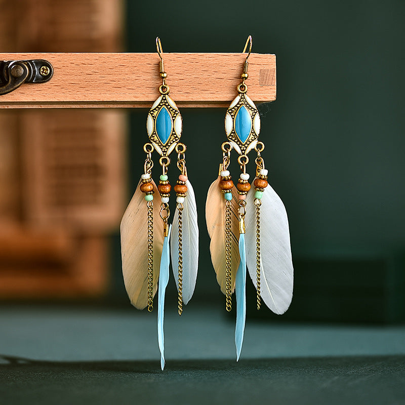 Pendientes de plumas bohemios con flecos retro