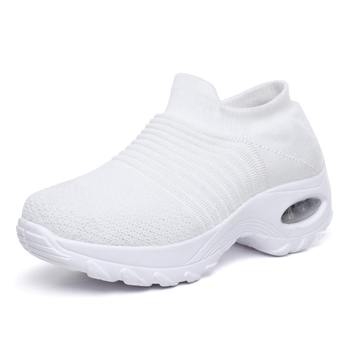 Casual breathable soft-soled woven shoes