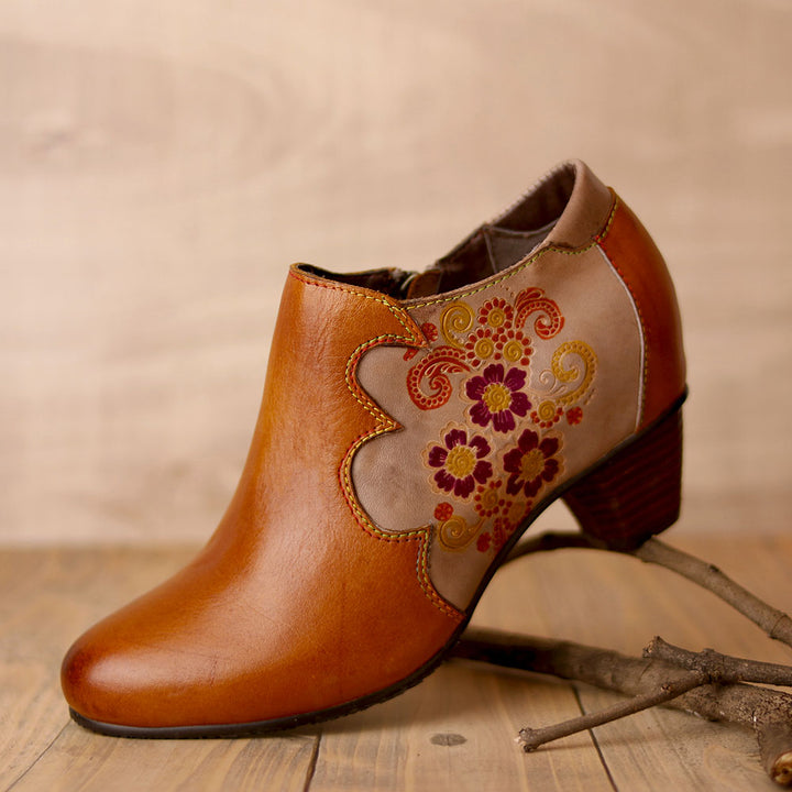 Retro Hand Painted Flowers Pattern Leather Zipper Pumps