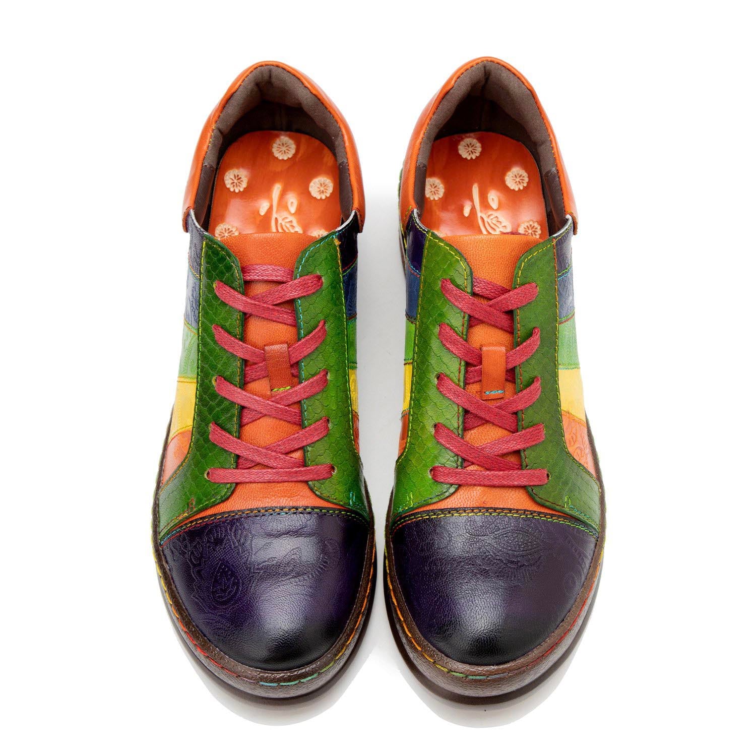 Zapatos planos arcoiris pulidos retro a mano