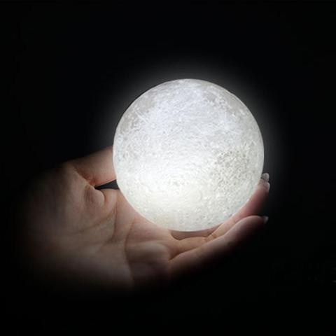 Luna - Moon Nightlight Lamp
