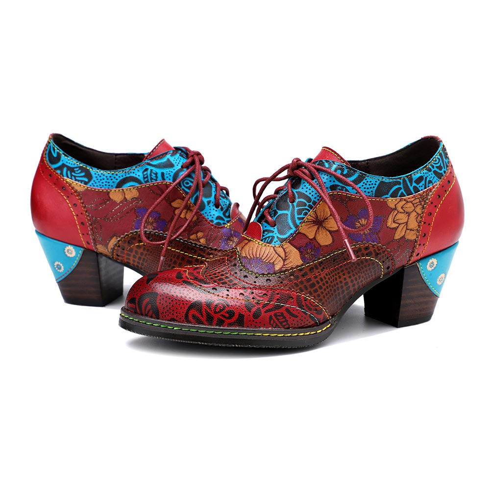 Motif floral épissant des chaussures confortables