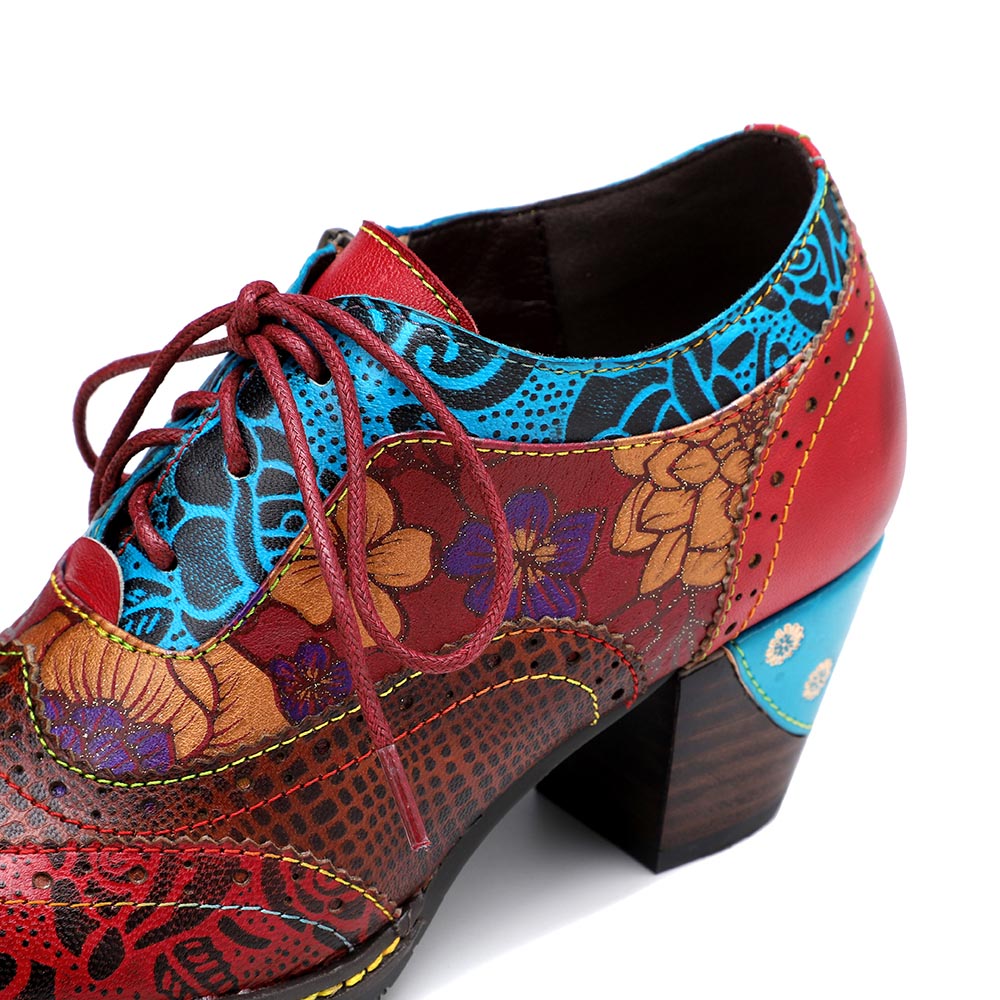 Pattern floreali che gira scarpe comode