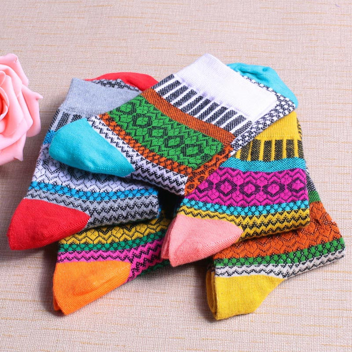 Gemütliche gestreifte Socken