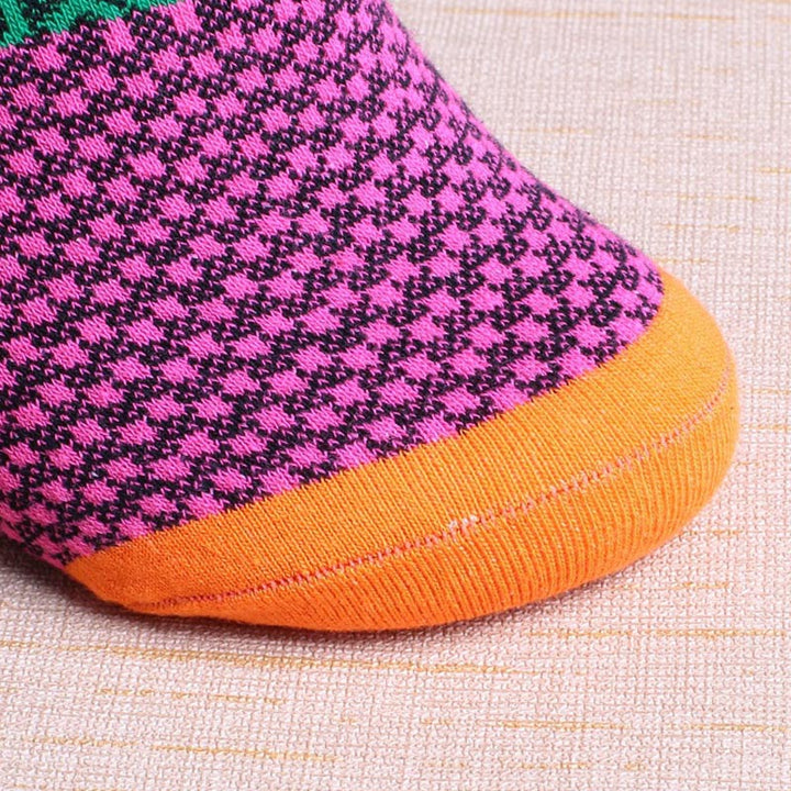 Gemütliche gestreifte Socken