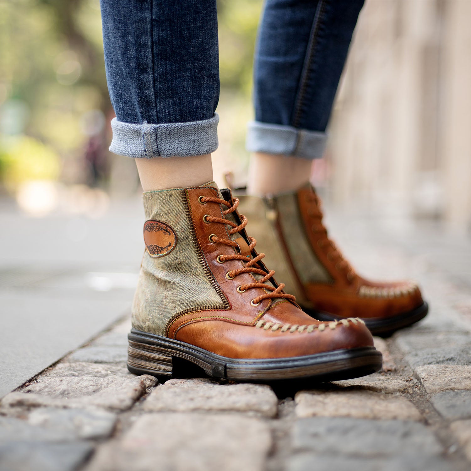 Vintage Stitching Low Heel Ankle Boots