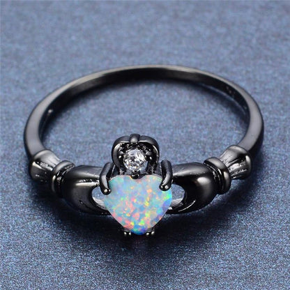 Anello del cuore del fuoco opal