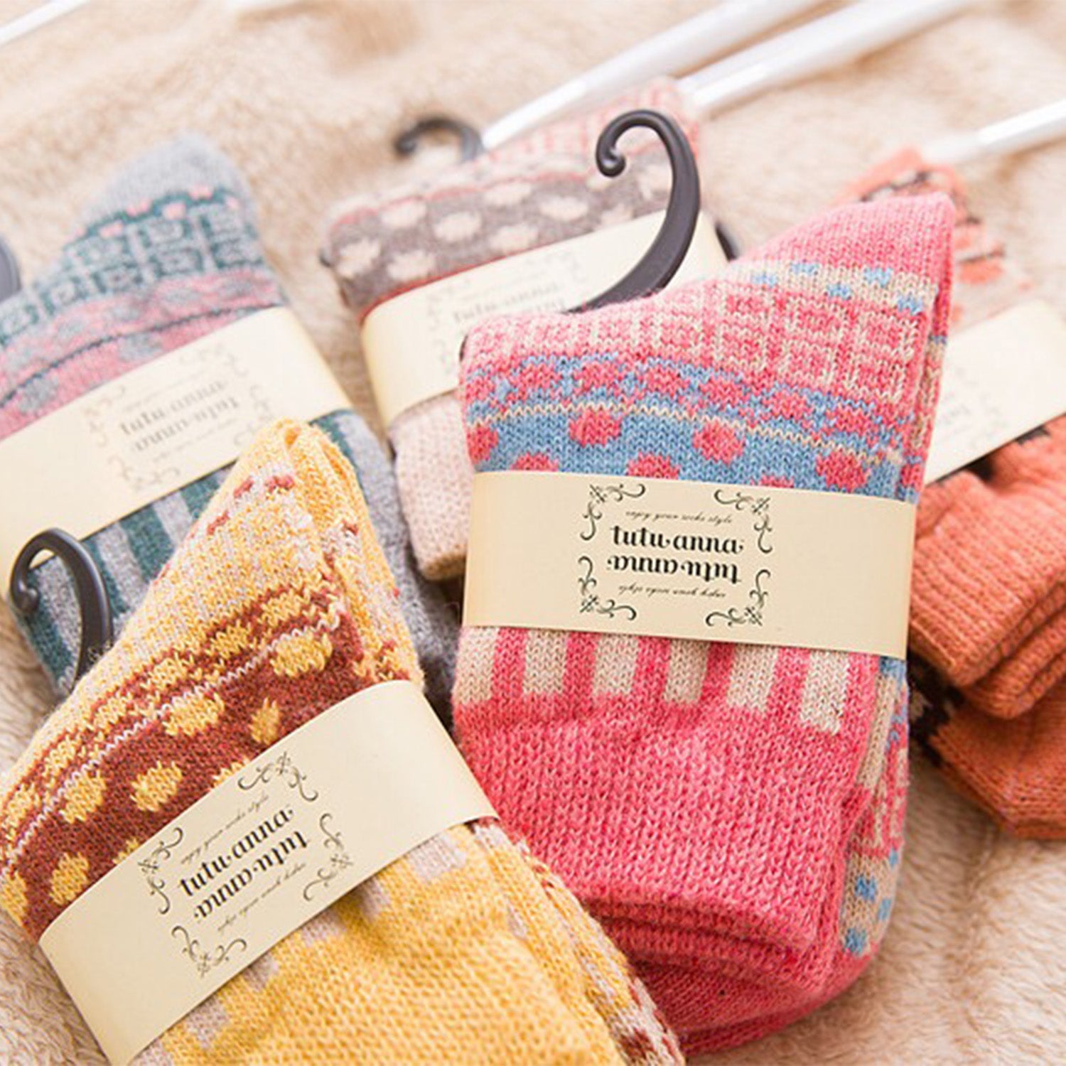 Thick Warm Wool Dot Ethnic Socks