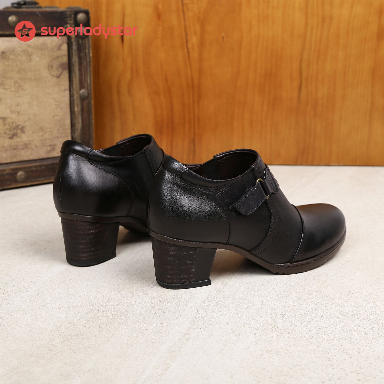 Comfy Adjustable Belt Genuine Leather Pumps